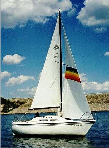 North american 23 sailboat under sail