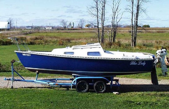 North star 22 sailboat under sail