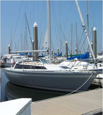 O'day 322 sailboat under sail