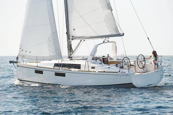 Oceanis 35.1 Beneteau sailboat under sail