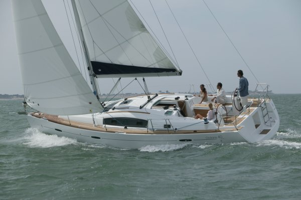 Oceanis 40 Beneteau sailboat under sail