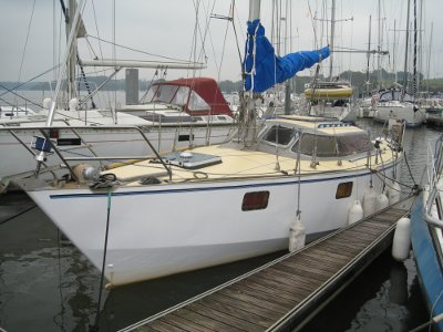 Oxion 32 Alu sailboat under sail