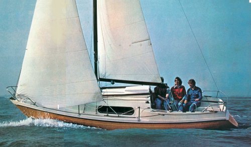 Pandora 700 sailboat under sail