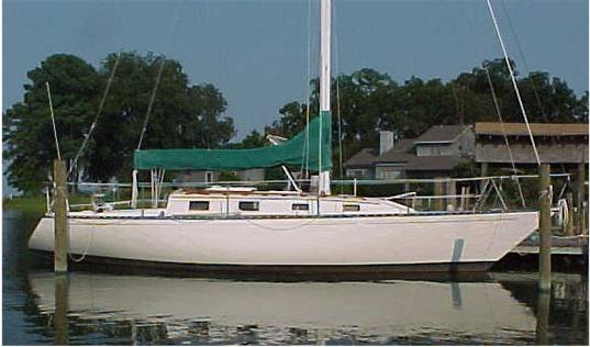 Raider 33 sailboat under sail