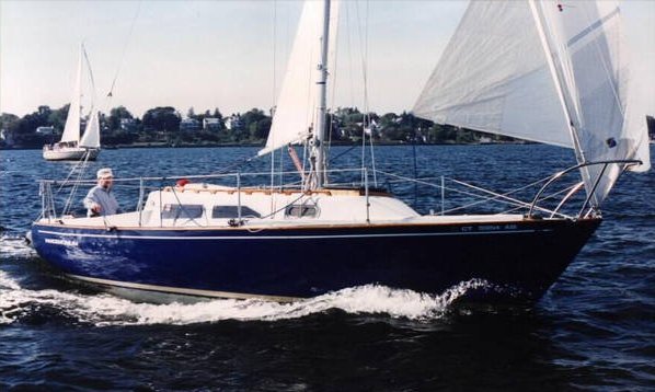 Ranger 26 mull sailboat under sail