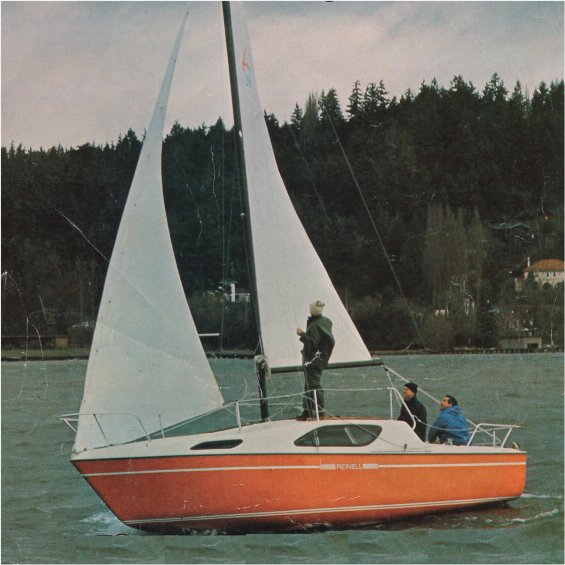 Reinell 26 sailboat under sail