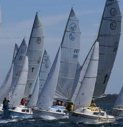 Rl 24 sailboat under sail