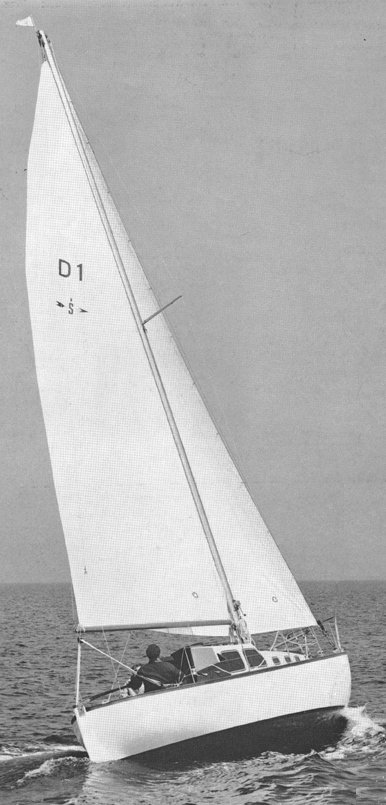 Sagitta 30 sailboat under sail