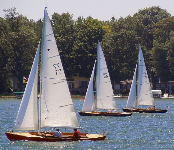 Sakonnet 23 sailboat under sail