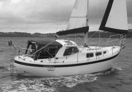 Scanyacht 290 sailboat under sail