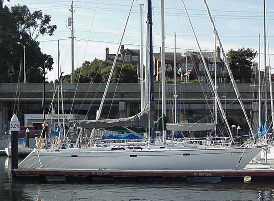 Serendipity 43 rc sailboat under sail