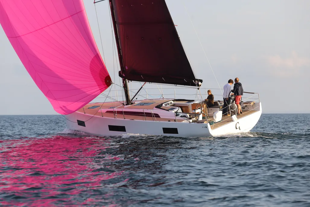 Solaris 40 sailboat under sail