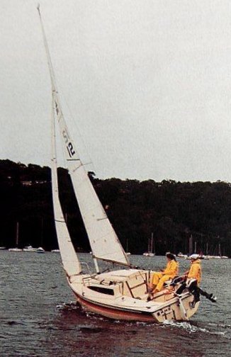 South coast 22 murray sailboat under sail