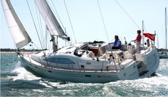 Southerly 38 sailboat under sail