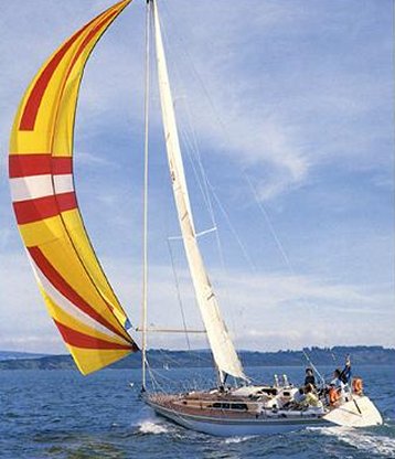 Sovereign 400 sailboat under sail