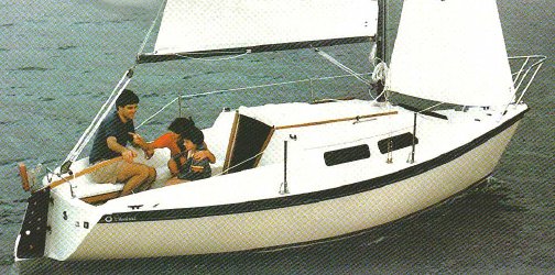 Starwind 19 sailboat under sail