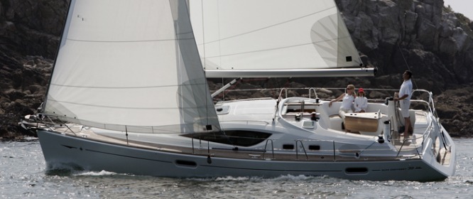 Sun odyssey 39 ds jeanneau sailboat under sail