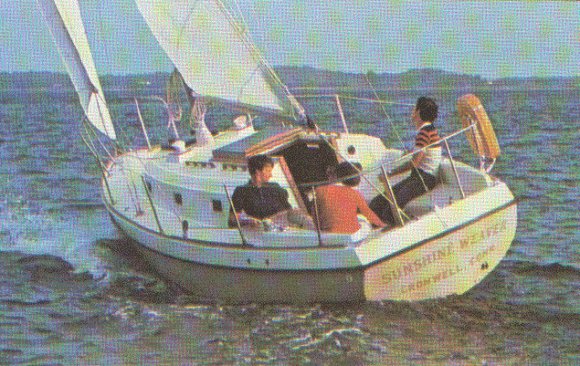 Tartan 27 2 sailboat under sail