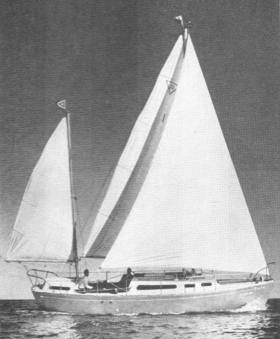 Triangle 32 sailboat under sail