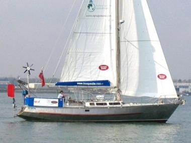 Trireme 38 MK IV sailboat under sail