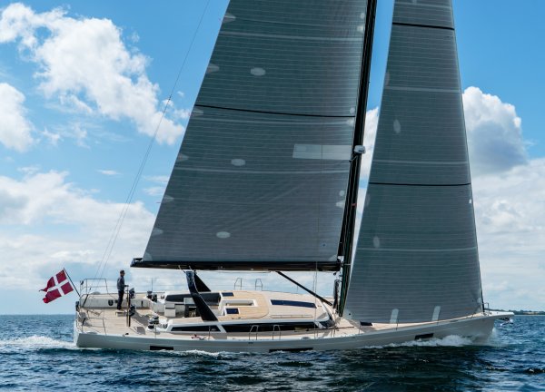 X665 sailboat under sail