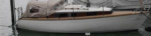 Sirius 727 sailboat under sail